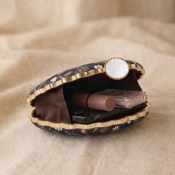 Black & white printed box clutch bag for women with detachable strap 3