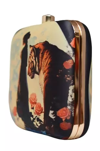 Women with tiger portarit printed box clutch bag for women with detachable strap