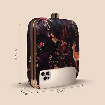 Womens deer and floral printed clutch bag with detachable metal chain 2