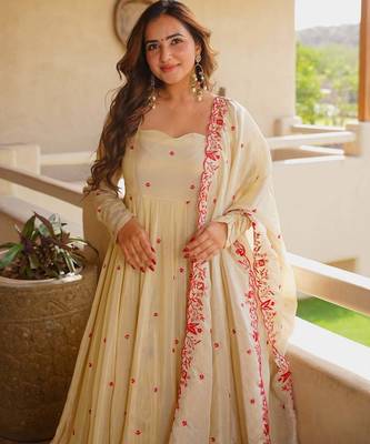 Ivory heavy silk embroidered anarkali gown set with sharara & dupatta 4