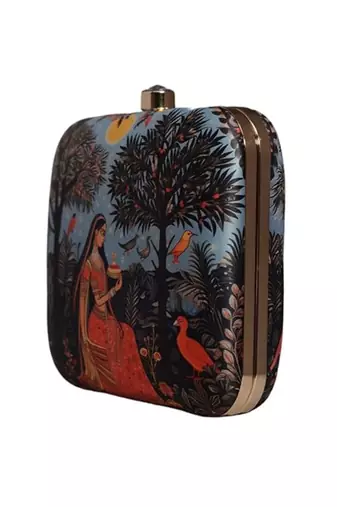 Women portarit printed box clutch for women with detachable strap