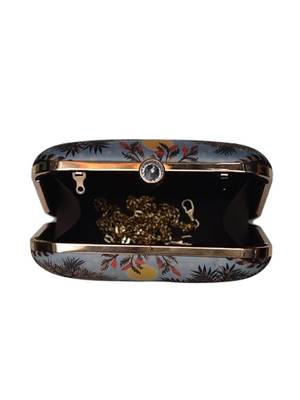 Women portarit printed box clutch for women with detachable strap 3