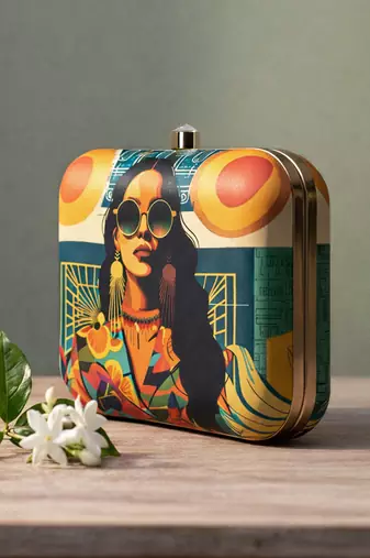 Graphic printed box clutch bag for women with detachable strap
