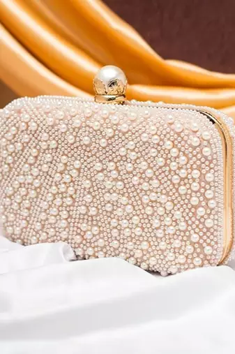 Pearl beaded evening party clutch bag for women with detachable strap