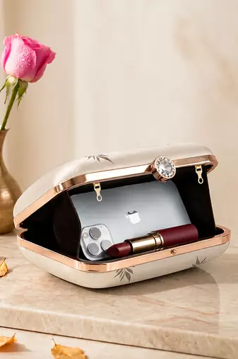 Lady with white tiger printed box clutch bag for women with detachable strap