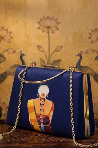 Women’s portrait printed clutch bag detachable chain strap