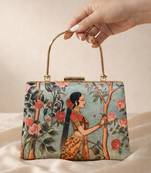 Traditional women portrait printed clutchbag for women with detachable strap