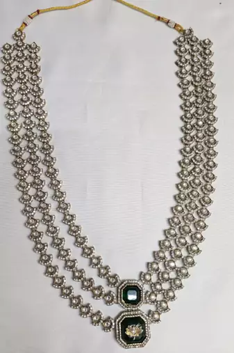 Green antique gold-plated agate stone  kundan dula mala Men Jewellery