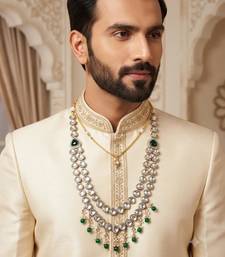 Green antique gold-plated agate stone kundan dula mala Men Jewellery