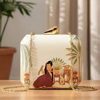 Vintage courtyard printed clutch bag for women with detachable strap 1