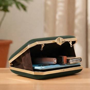 Royal elephant printed clutch bag for women with detachable strap 3