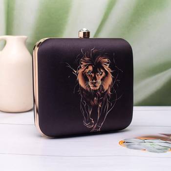 Majestic lion royale printed clutch for women with detachable strap 2