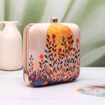Royal ethnic harmony printed clutch for womenwith detachable chain 2