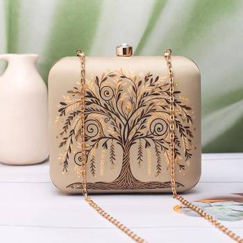 Golden tree pattern printed clutch bag for women with detachable strap 1