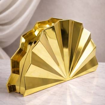 Elegant golden fan-shaped acrylic clutch bag for women with detachable strap 2