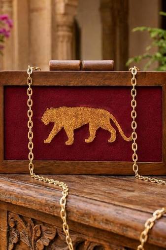 Elegance golden jaguar wooden clutch bag for women with detachable strap