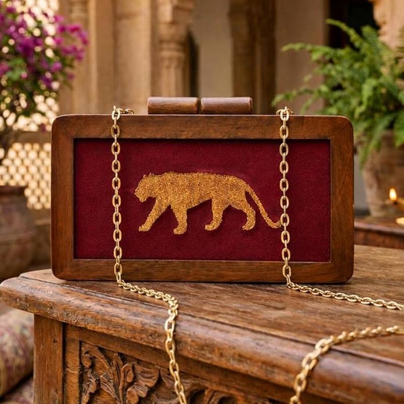 Elegance golden jaguar wooden clutch bag for women with detachable strap