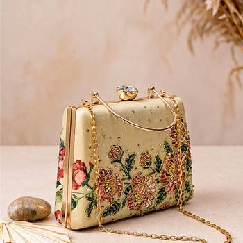 Gold floral embellished luxury clutch bag  for women with detachable strap 2