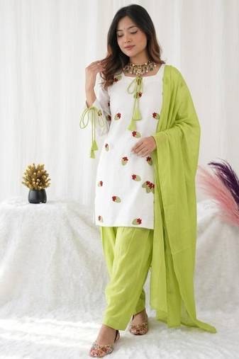 white embroidered cambric cotton full stitched farshi salwar