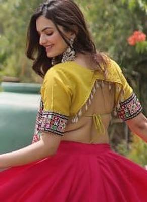 Pink & Yellow Gamthi Embroidered Foil Print Rayon Flared Lehenga Choli Set 2