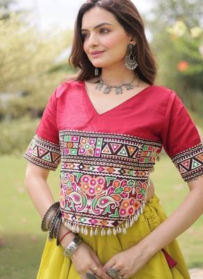 Yellow & Maroon Gamthi Embroidered Foil Print Rayon Flared Lehenga Choli Set 4