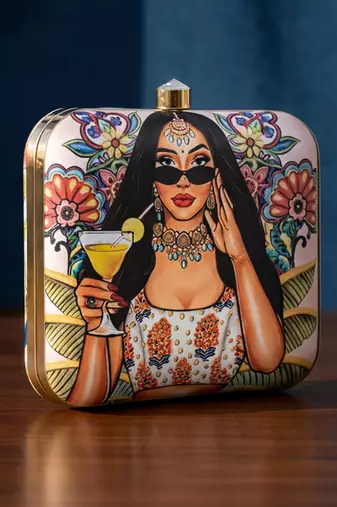 Printed box clutchesbag for women with detachable strap