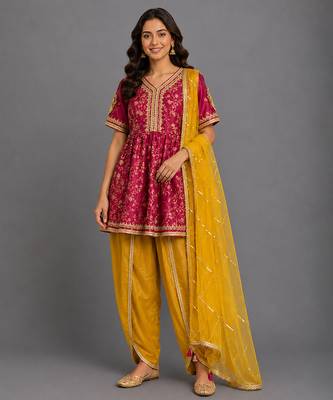 Magenta pink yellow embroidered chanderi kurta set 5