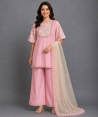 Baby pink embroidered silk kurta-set 3