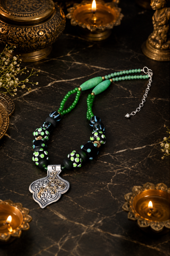 Handcrafted two tone pendant bead necklace