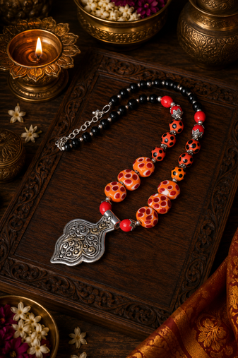 Designer two tone beaded pendant necklace