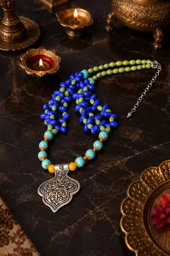 Two Tone Heritage Beaded Pendant Necklace