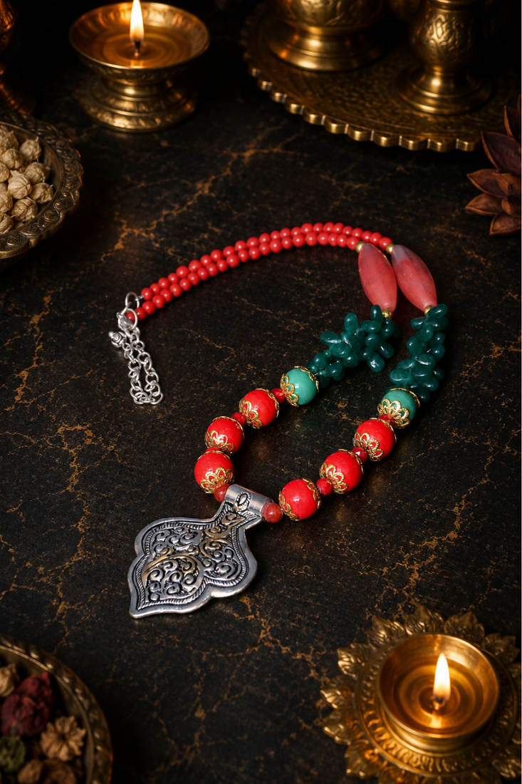 Royal heritage two tone beaded necklace