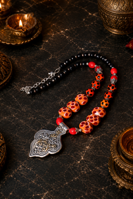 Designer two tone beaded pendant necklace 2