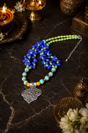 Two Tone Heritage Beaded Pendant Necklace