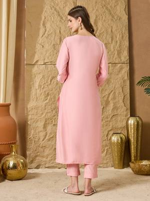 Women Ethnic Motifs Embroidered Regular Thread Work Kurta with Trouser 2