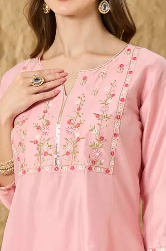 Women Ethnic Motifs Embroidered Regular Thread Work Kurta with Trouser