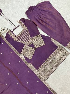 Lavender embroidered kurti set with farshi pant and dupatta 4
