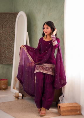 Wine embroidered short kurti with farshi pant and border dupatta set 3
