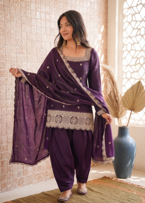 Designer wine embroidered kurti farshi pant set with scalloped dupatta 3