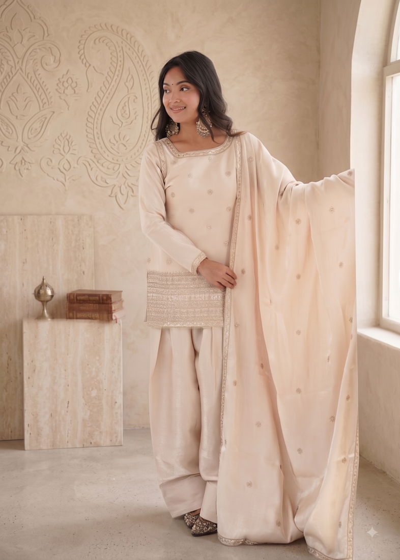 Designer cream ethnic kurti set with farshi pant & border dupatta