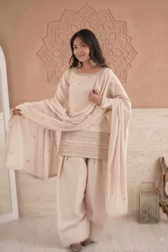 Designer cream ethnic kurti set with farshi pant & border dupatta