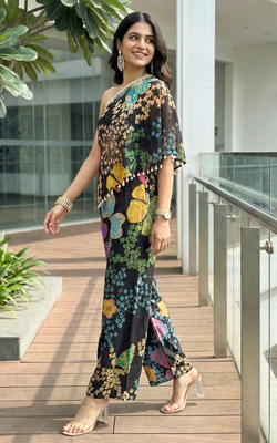 Black floral one-shoulder co-ord set 2