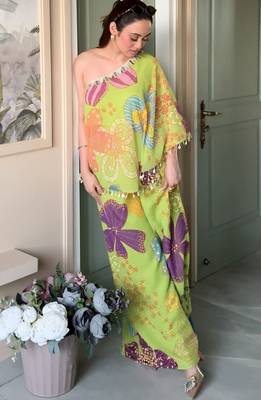 Parrot green floral one-shoulder co-ord set 3