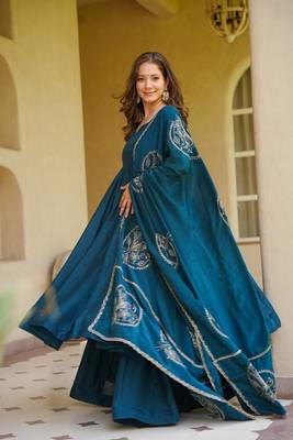 Teal Color embroidery work Silk Blend Salwar Suit 3