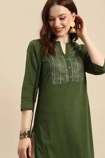 women olive green geometric yoke design pure cotton kurta