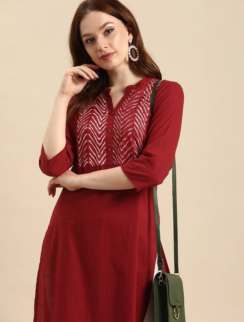 Women maroon geometric yoke design cotton kurta