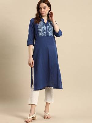 women blue geometric yoke design cotton kurta 4