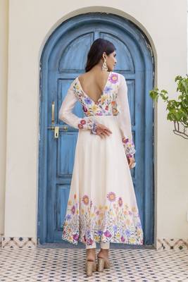  off-white organza floral printed anarkali gown set with dupatta & pant 3