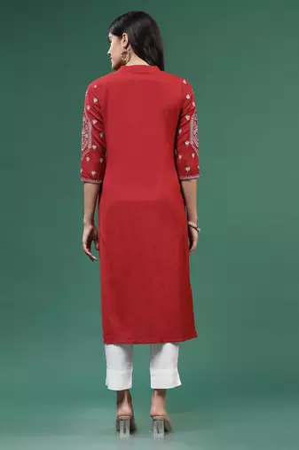 Women ethnic motifs embroidered cotton straight kurta