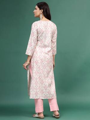 Women floral printed cotton notch neck straight kurta 3